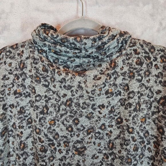 Maurices XL Leopard Print Cowl Neck Pullover Sweater Gray animal print soft warm - Picture 8 of 11